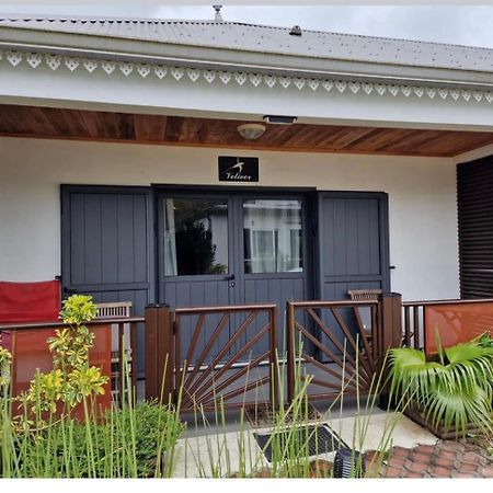 Chambres Et Tables D'Hote Du Voyageur La Plaine des Palmistes Exterior foto